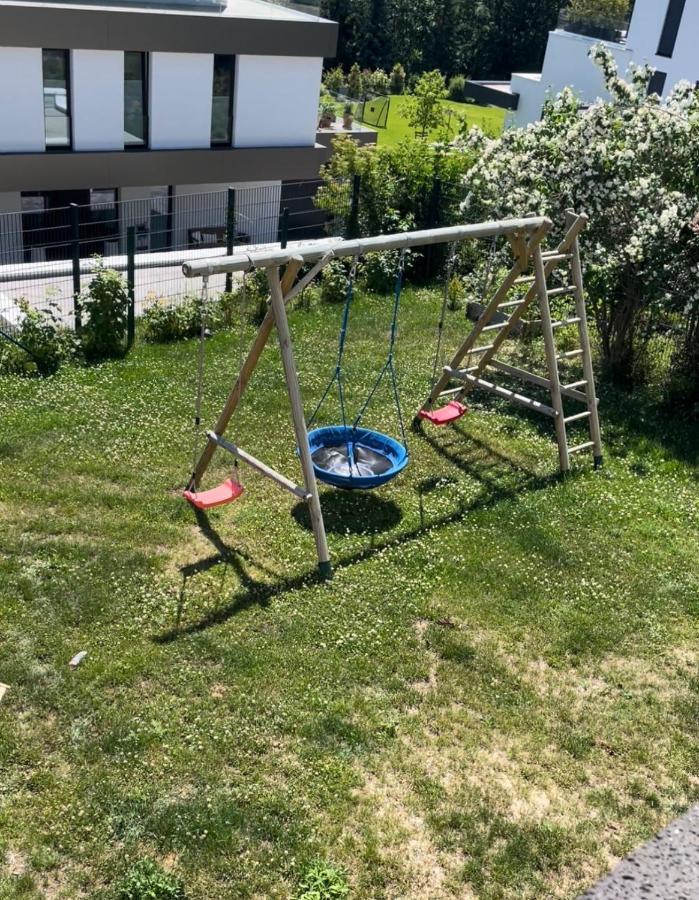 Mayen, Im Mohren, Privatzimmer Nr2, Waldrand, Nahe Nurburgring & Burg Eltz, Gemeinschaftsbad Luaran gambar